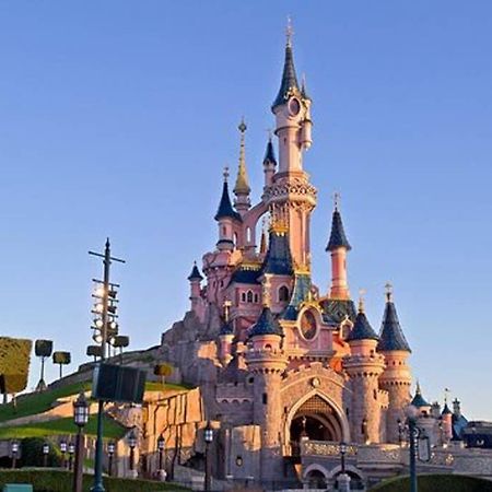 F2 Proche Gare Et Toute Commodite Château-Thierry Екстериор снимка
